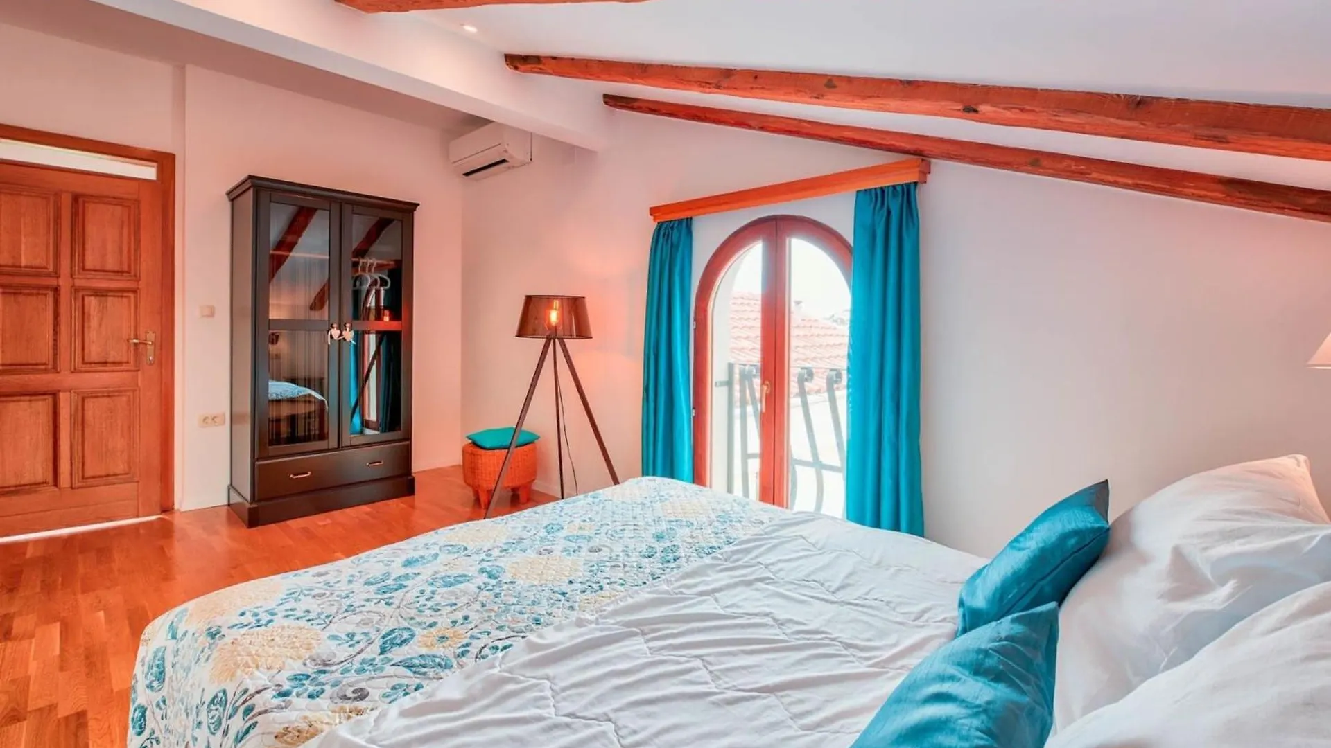 Pool Villa Abbazia Seaview - Happy Rentals Icici