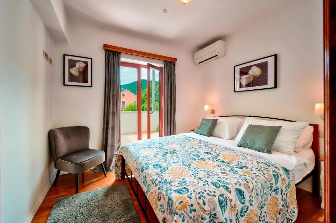 Pool Villa Abbazia Seaview - Happy Rentals Ičići 0*,  Chorvatsko